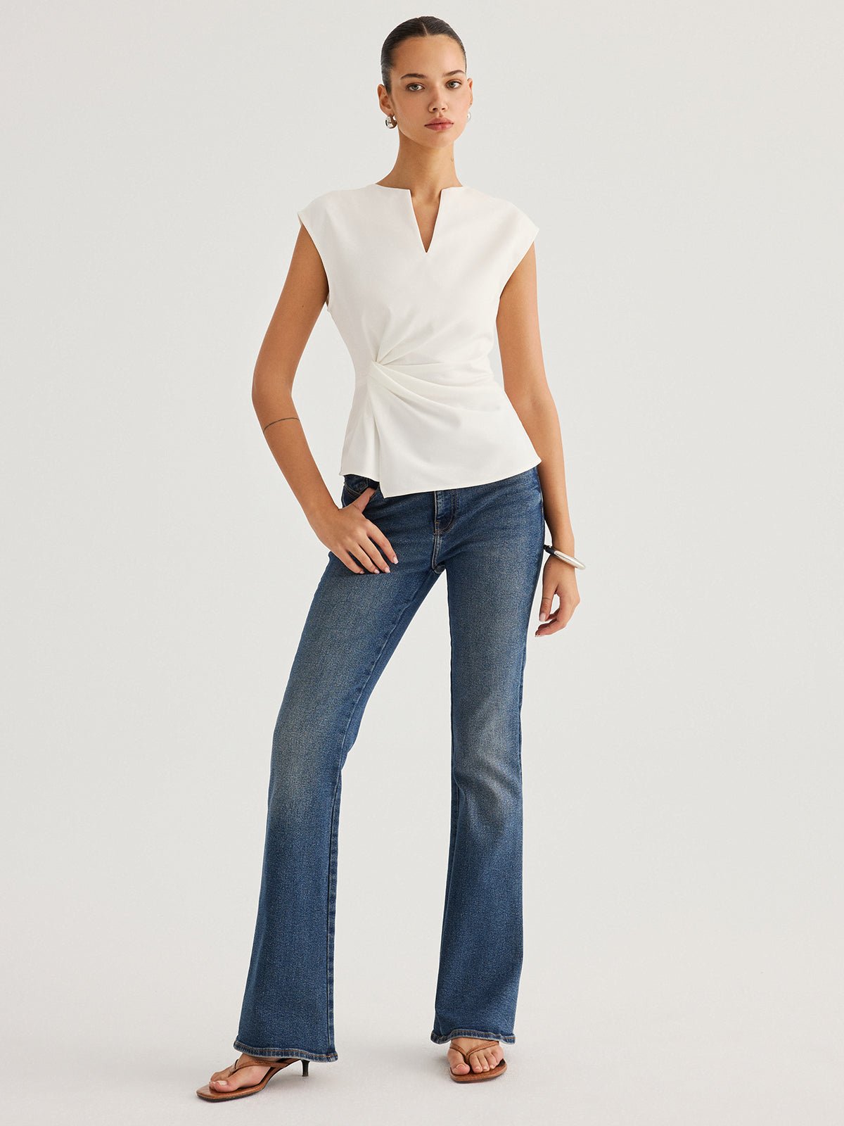 Sleeveless Twisted Waist Blouse - 图片 4