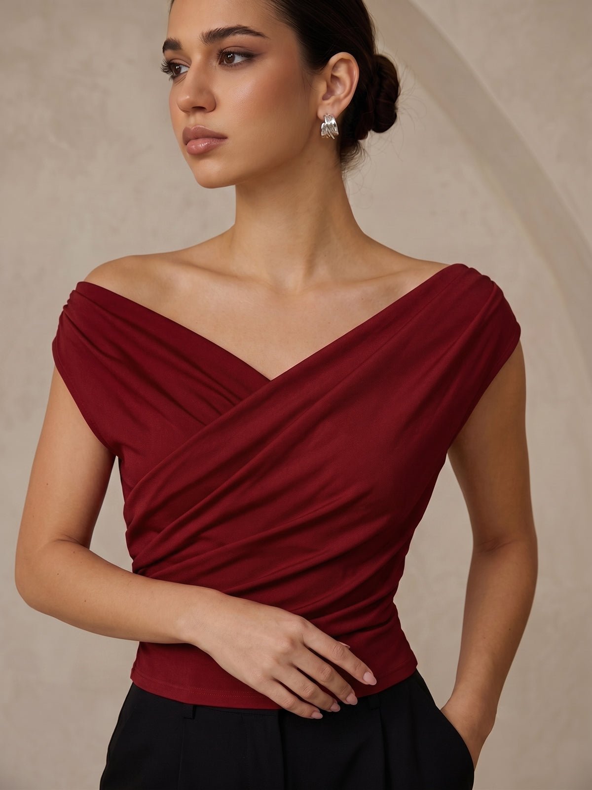 Asymmetric Neckline Ruched Blouse - 图片 8
